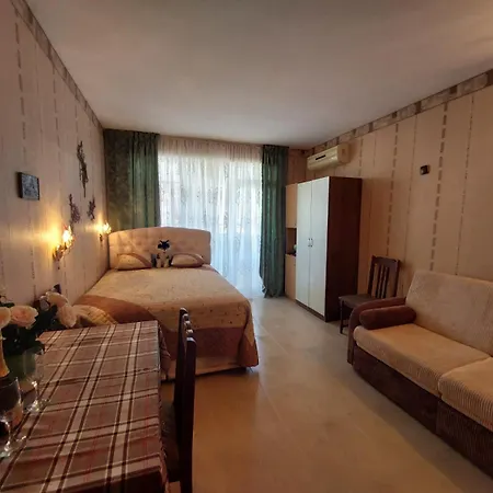 студия в центре солнечного берега Apartament *